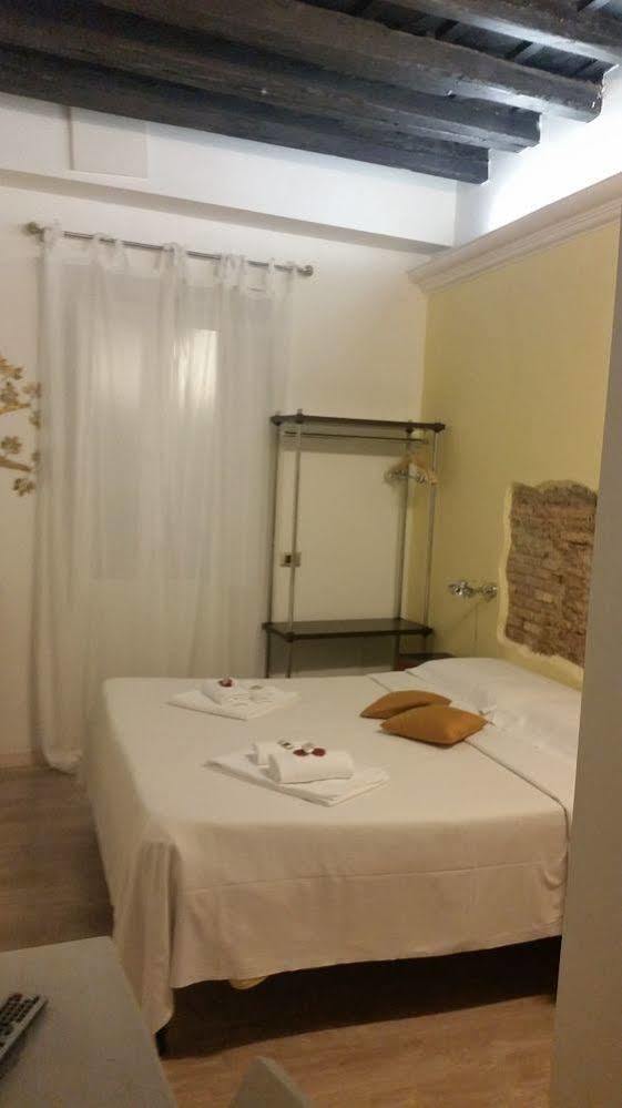 Navona First Rooms Rom Eksteriør billede